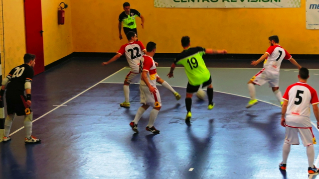 Calcio A Cinque Il Benevento 5 Cerca Il Riscatto Contro Il Pozzuoli Futsal Flegrea Ntr24 Tv News Su Cronaca Politica Economia Sport Cultura Nel Sannio