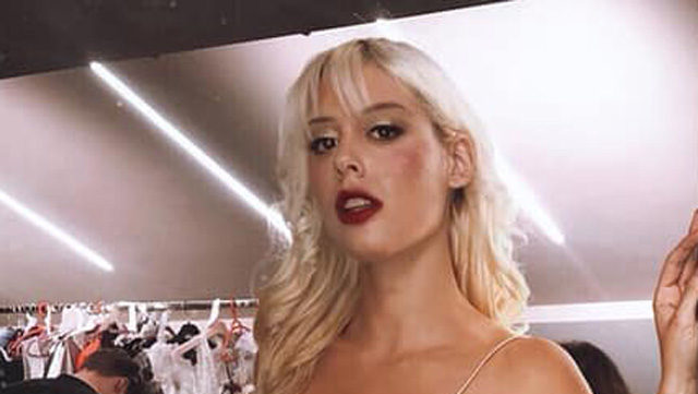 Asia Valente La Pupa E Il Secchione
